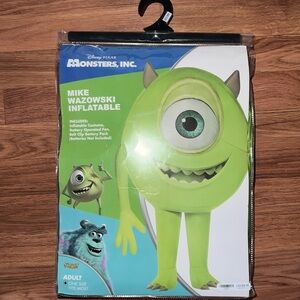 EUC Disney Pixar Monster, Inc Mike Wazowski men’s costume.